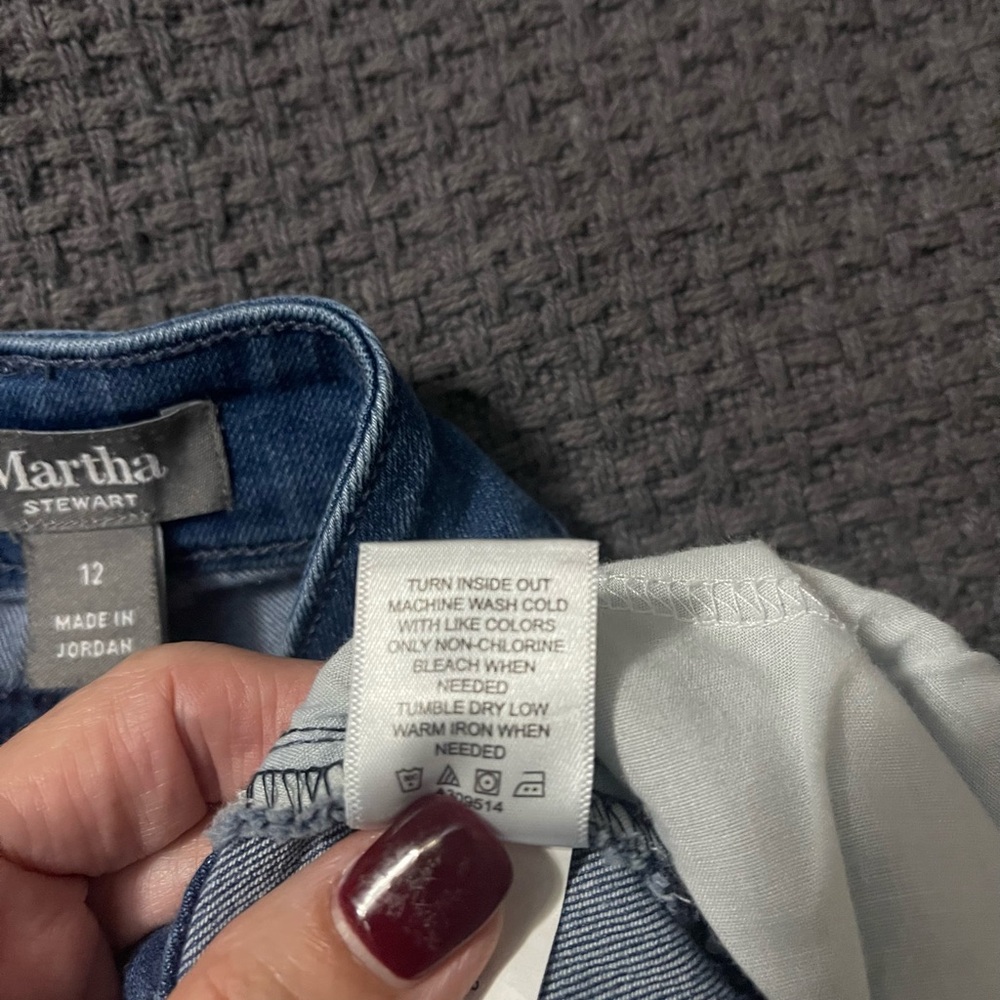 Martha Stewart Skinny Jeans with Peacock Embroidery Size 12 - Picture 12 of 12